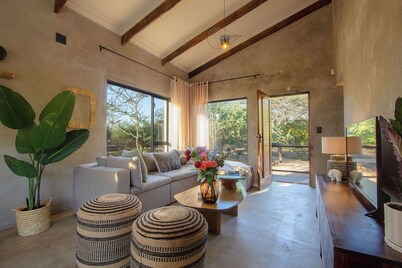 The Duke. Luxury Safari Villa - Kruger National Park