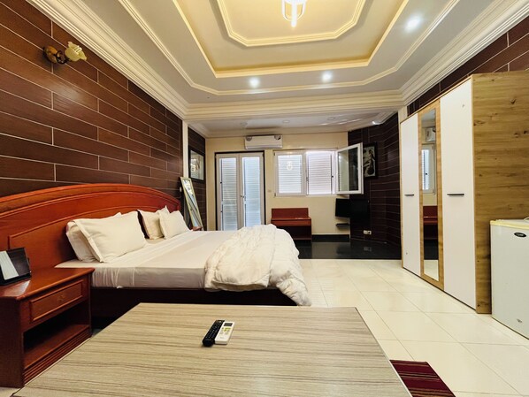 Standaard tweepersoonskamer | Italiaanse Frette-lakens, luxe beddengoed, donsdekens