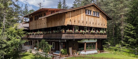 Majoituspaikan julkisivu