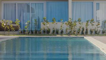 حمّام سباحة خارجي