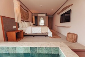 Deluxe Double Room | 1 bedroom, Frette Italian sheets, premium bedding, pillowtop beds