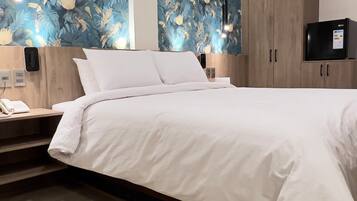 Classic Room | Minibar, free WiFi, bed sheets