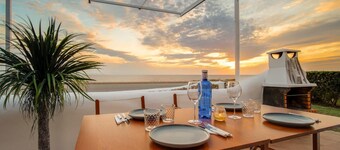 Can Peix   Dream vacation just steps from the sea