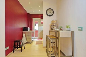 Bouilloire électrique, grille-pain