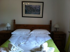 4 Schlafzimmer, Bügeleisen/Bügelbrett, WLAN, Bettwäsche