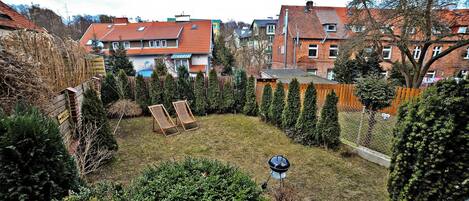 Comfort-Apartment, Balkon, Gartenblick | Terrasse/Patio