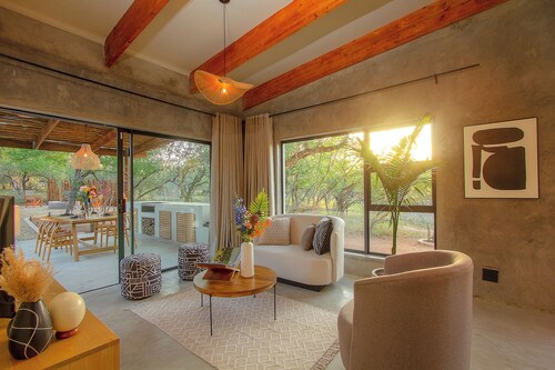 The Suite. Luxury Safari Villa - Kruger National Park