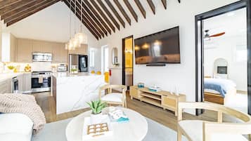 3 bedrooms, iron/ironing board, free WiFi, bed sheets