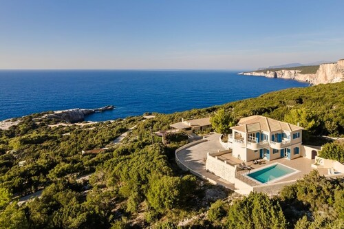Sea La Vie Villa - Three Bedroom Villa, Sleeps 6