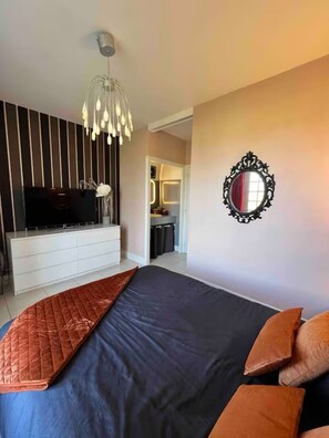 7 bedrooms, iron/ironing board, WiFi, bed sheets - Villa Agonges 14 people (Agonges)