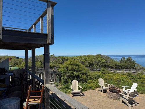 Charming Handicapped Accessible 3-bedroom house in Welcoming Wellfleet