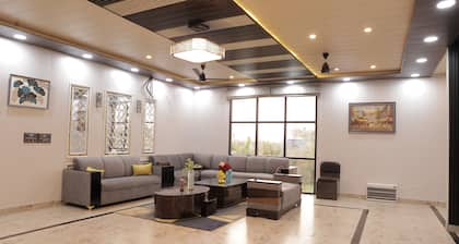 Ojas Farm Stay, 3BHK Farmhouse, Sector 150, Noida