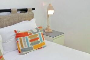 1 dormitorio, tabla de planchar con plancha, wifi gratis
