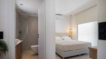 In-room safe, individually decorated, individually furnished, desk