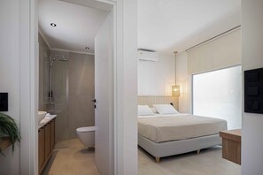 Villa Deluxe, 2 chambres, piscine privée, vue sur la montagne | Coffre-fort, décor unique, ameublement unique, bureau