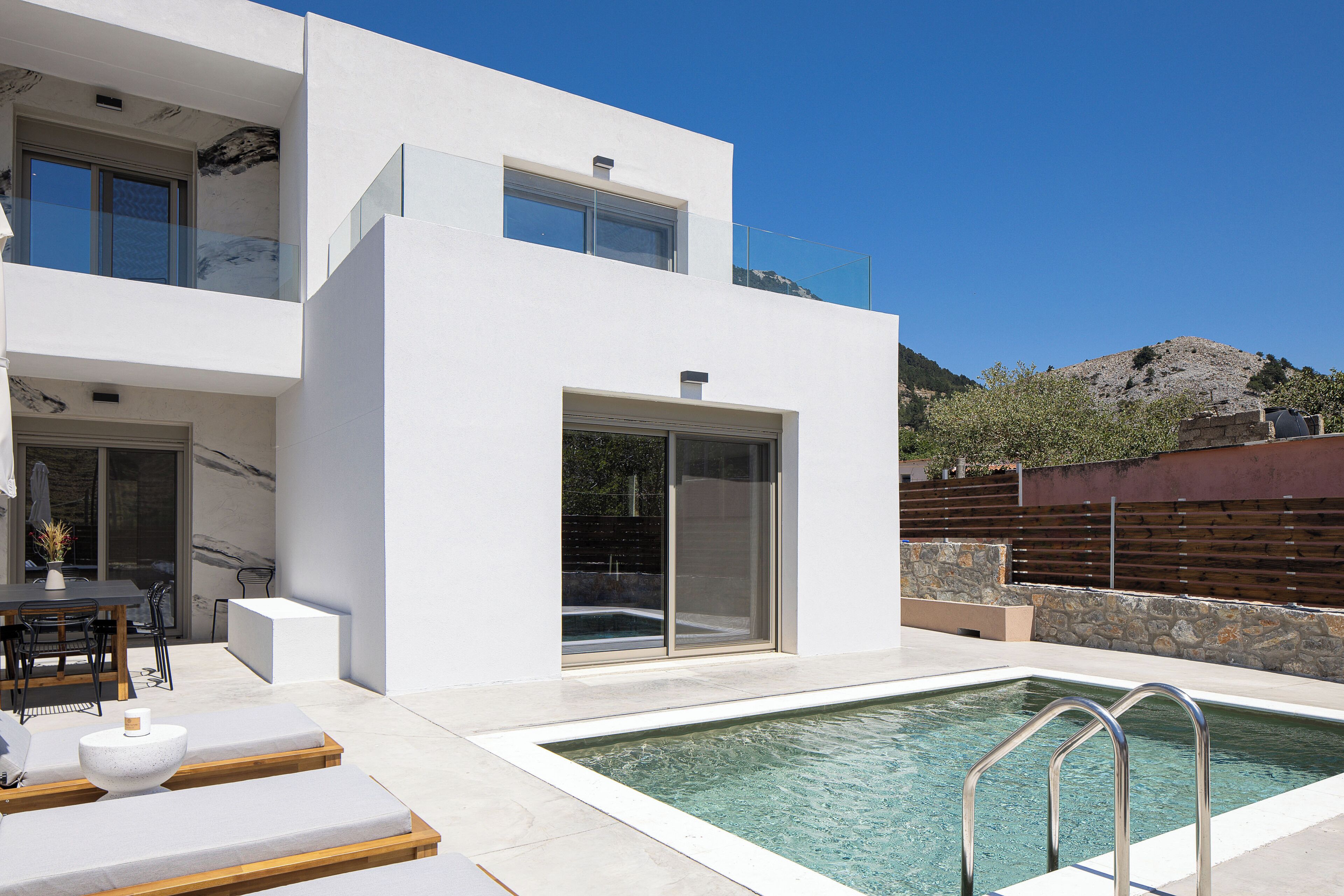 高級別墅, 3 間臥室, 私人泳池, 山景 | 游泳池 | 3 座室外游泳池，提供泳池遮陽傘和日光浴躺椅