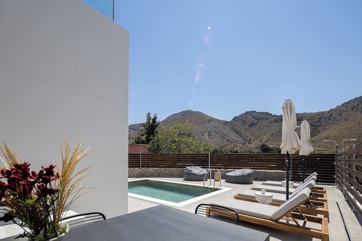 In-room safe, individually decorated, individually furnished, desk