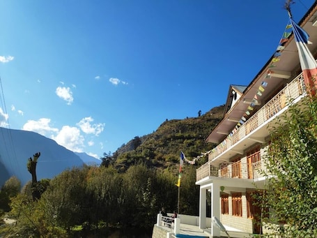 Fachada. The Lake View Resort