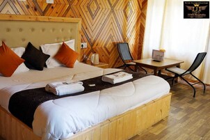 Desk, laptop workspace, free WiFi