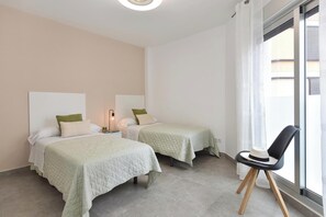 2 quartos, ferros/tábuas de passar roupa, Wi-Fi, roupa de cama