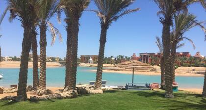 Stunning Lagoon View Villa in El Gouna