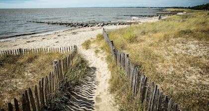 Beach 200m , house, for 4 people.
