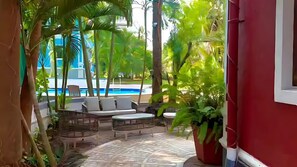 Terrace/patio - 3-bedroom villa in Candolim with pool (Candolim)