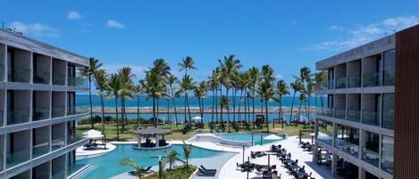 Outdoor pool, a heated pool