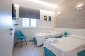 4 bedrooms, in-room safe, iron/ironing board, travel cot