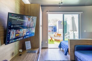 Comfort Apartment, Courtyard View | 1 bedroom, iron/ironing board, free WiFi - Sierra Apartments Luxury & Comfort  (Yautepec)