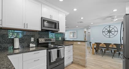 Charming 4-Bedroom Beach Bungalow with Idyllic Pool & Backyard
