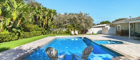 Piscina externa, piscina aquecida