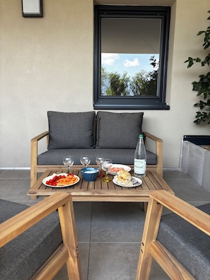 Terrace/patio - Charming apartment with a view of Mont Blanc.
Perfect for 1 or 2 people. (Domancy)