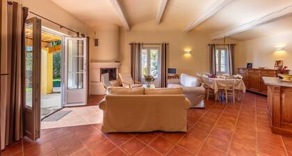 L'horizon Vert - Maison avec piscine et parking privé