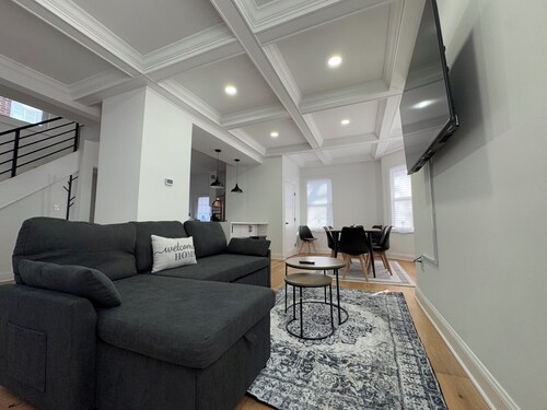 Modern 4BR Home Near Metro & DC's Iconic Sights