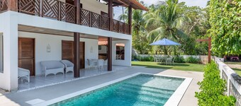 105M-Casa Beira Mar 5 Bedrooms Carneiros