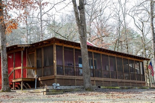 Cozy 3-bedroom cabin on Thompson Bay Scranton, AR