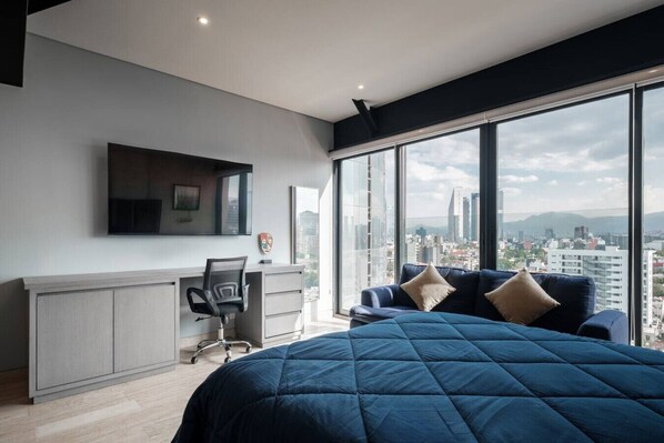 1 chambre, bureau, fer et planche à repasser, Wi-Fi gratuit