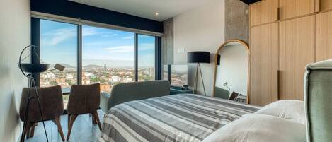 1 habitación, escritorio, tabla de planchar con plancha y wifi gratis