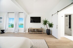 4 bedrooms, iron/ironing board, travel crib, WiFi - Beautiful SeaCrown Estate-Oceanfront- 4BR 4.5BA with Pool (St Thomas)