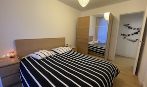 1 chambre, fer et planche à repasser, Wi-Fi, draps fournis