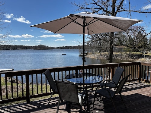 Charming 2-bedroom house with WiFi, AC on Knife Lake in Mora Minnesota. 