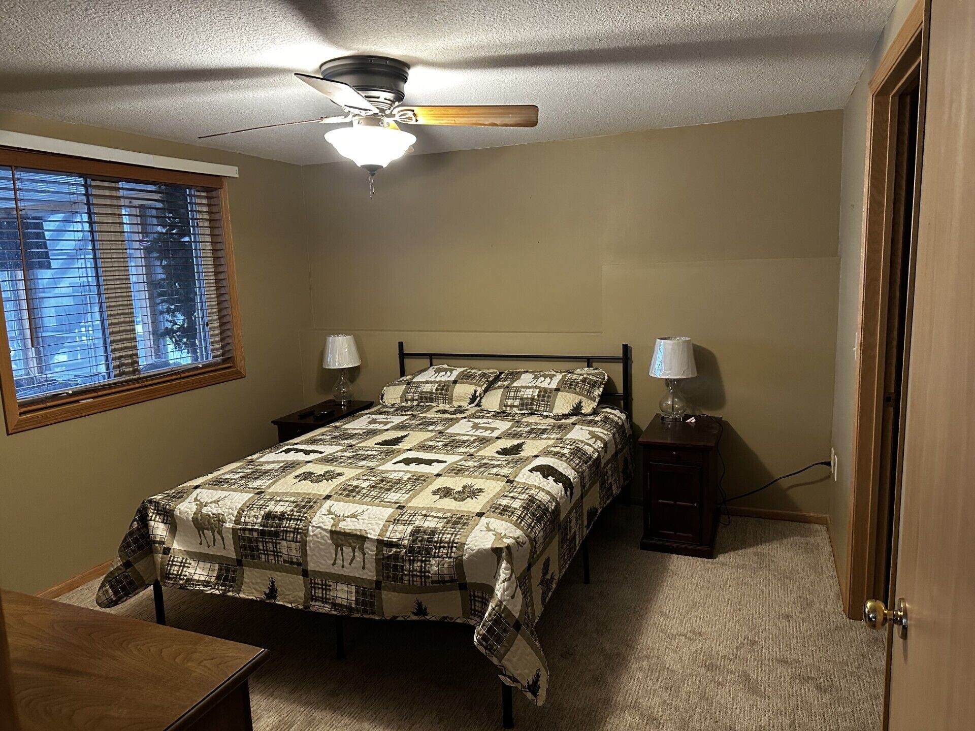 2 Schlafzimmer, Bügeleisen/Bügelbrett, kostenloses WLAN, Bettwäsche