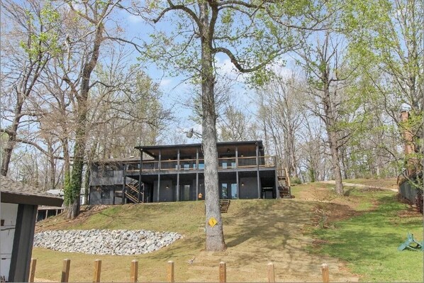 Exterior - Charming 4-bedroom house with beautiful views in delightful Dadeville (Dadeville)