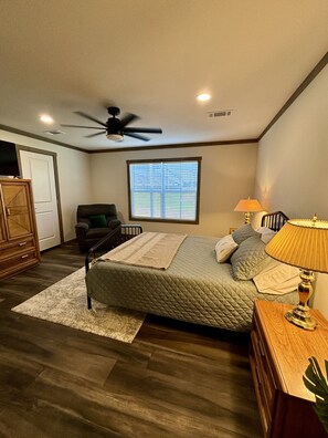 4 bedrooms, free WiFi, bed sheets