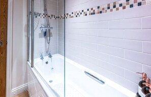 Bathroom - River Dance Cottage (Leyburn)