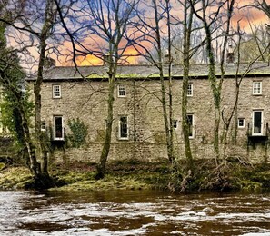 Exterior - River Dance Cottage (Leyburn)