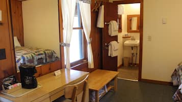 Quadruple Room, 2 Double Beds, Non Smoking | Bathroom | Free toiletries, towels, soap, shampoo