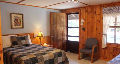 Blueberry Hill Motel