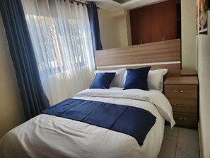 1 室のベッドルーム、WiFi